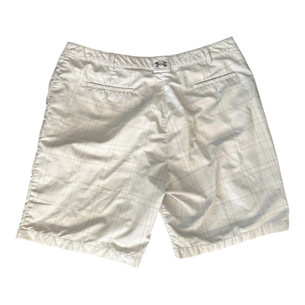 Under Armour Mens Size 40 Golf Shorts Tan Plaid Flat Front Performance Stretch - Picture 2 of 8